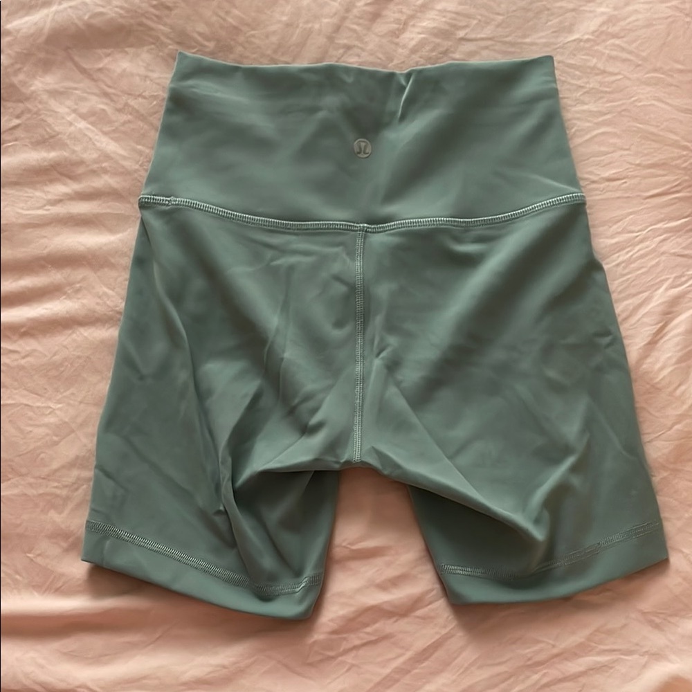 lululemon athletica Women's Green High-Waisted biker Shorts